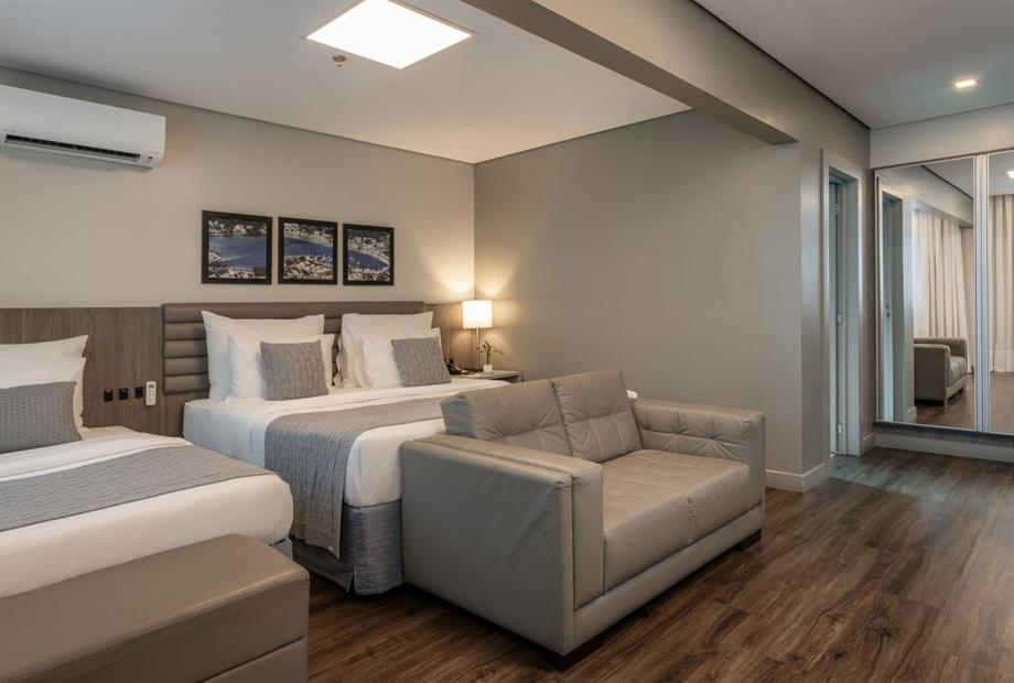 om suite familia 2.jpg