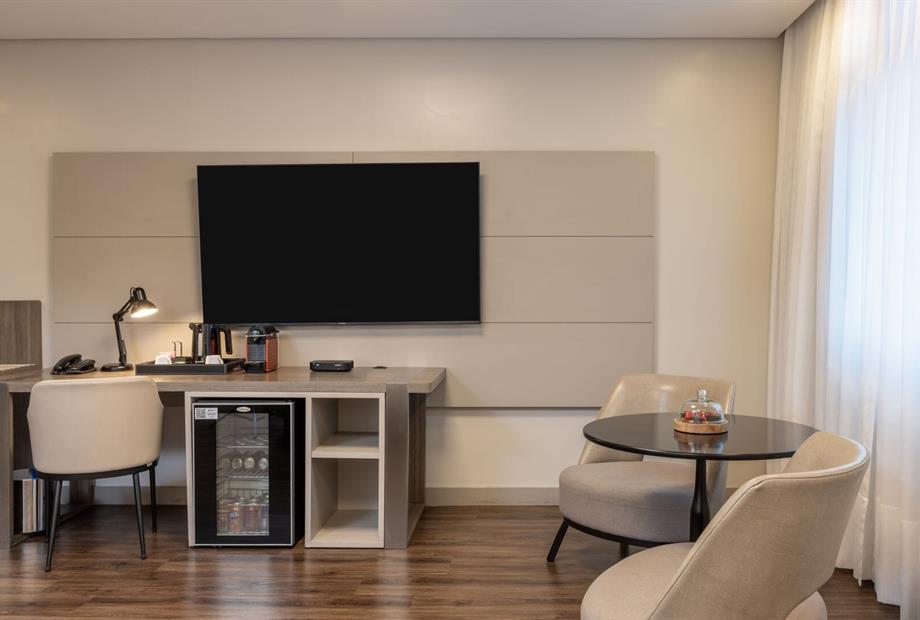 om suite premium 4.jpg