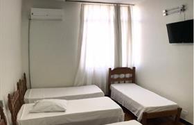 Quarto Quadruplo Luxo do Hotel São Nicolau