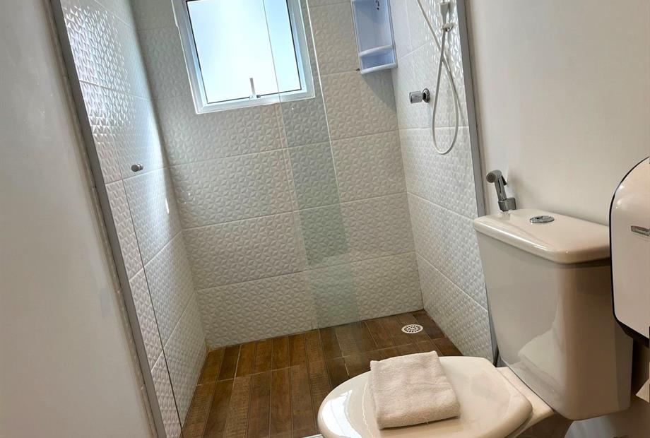 suite premium toiletes.jpg