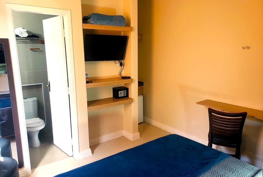 suite com cofre.jpeg