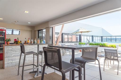 bar da piscina (1).jpg