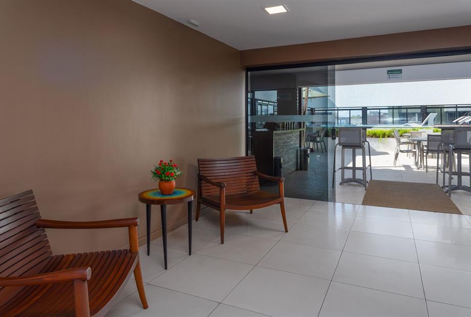 lobby piscina (3).jpg