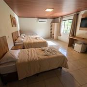 (HFC) SUÍTE LUXO QUÁDRUPLO