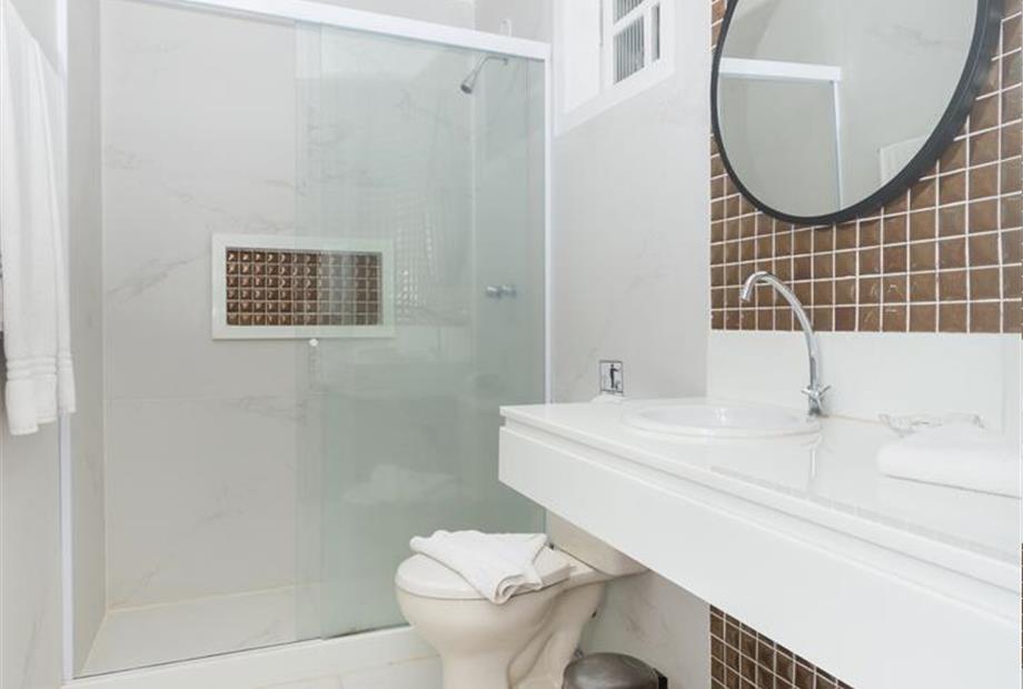 rob_7914 (resized).jpg