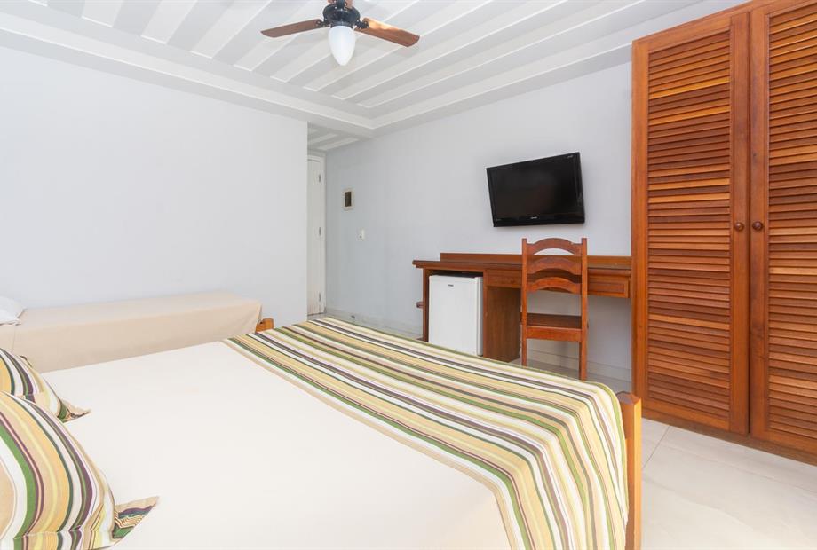 rob_7900 (resized).jpg