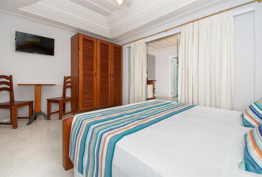 rob_8347 (resized).jpg