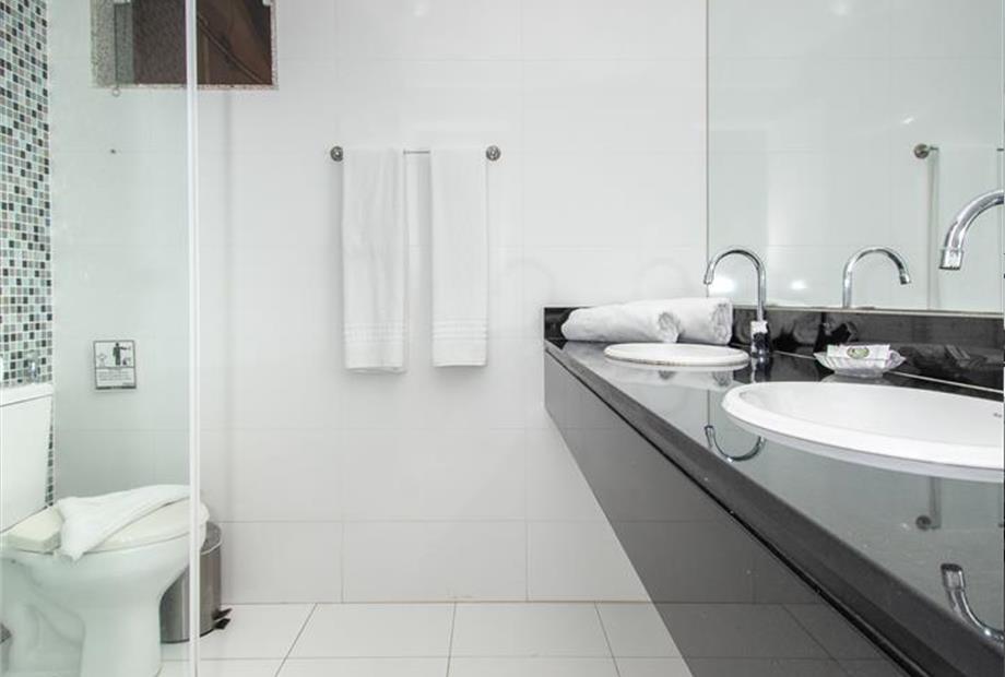 rob_8349 (resized).jpg