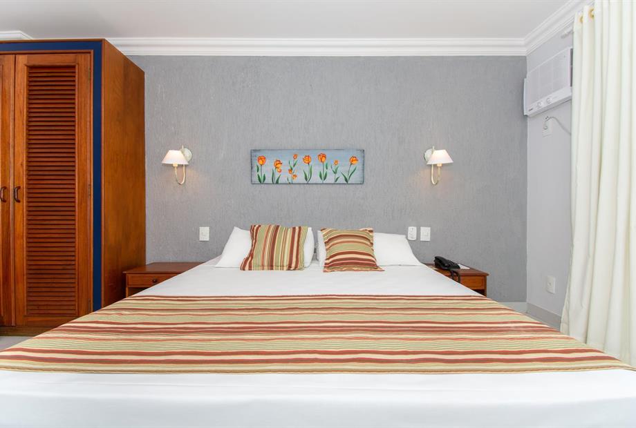 rob_8400 (resized).jpg