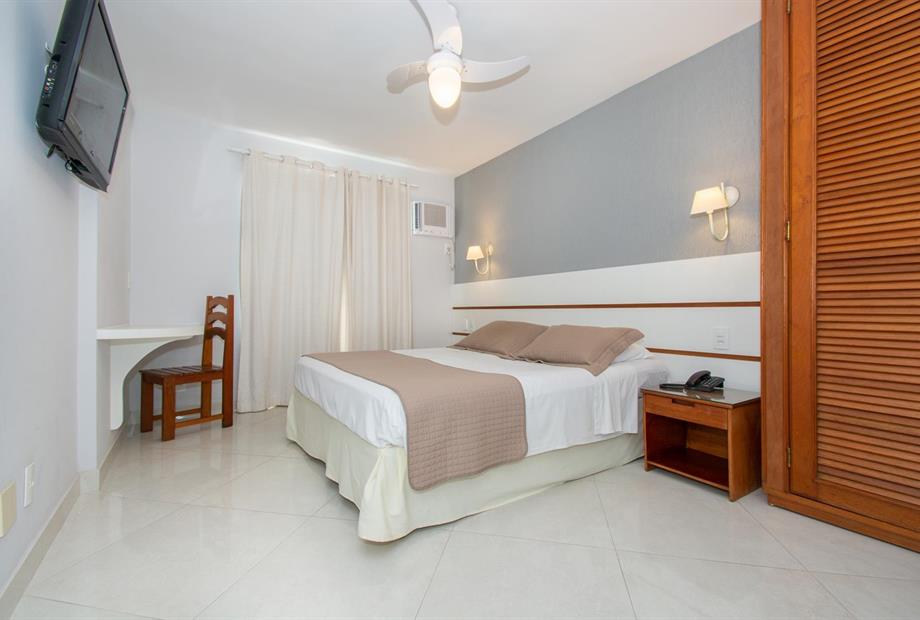 rob_8368 (resized).jpg