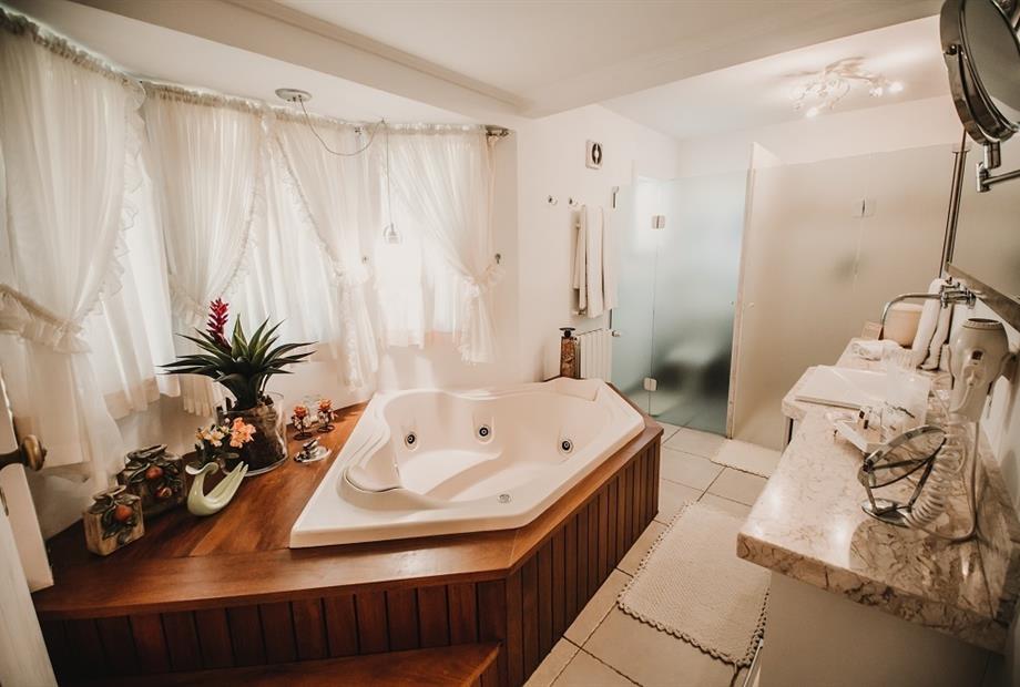 SUITE ESPECIAL POR DO SOL (6).jpg