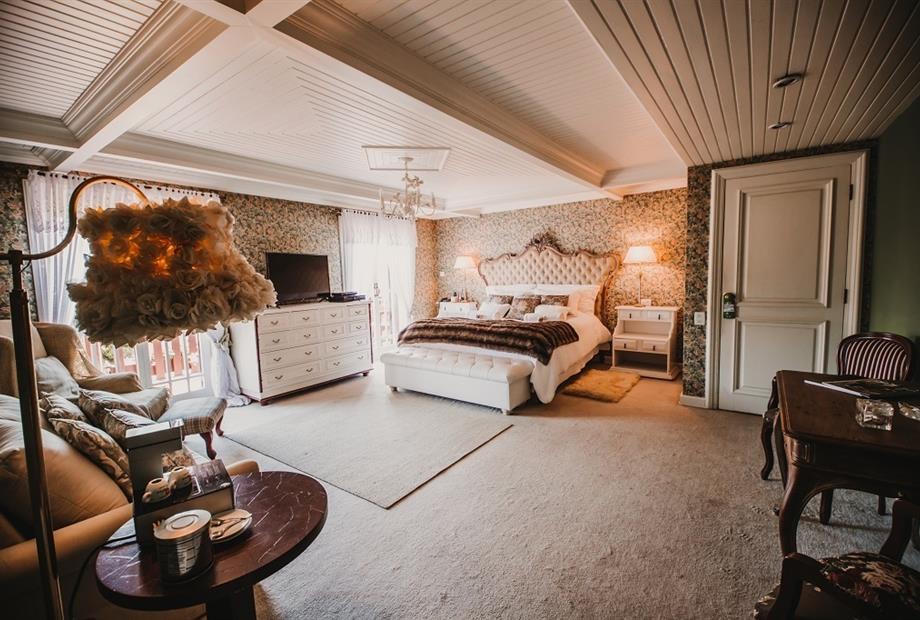 SUITE ESPECIAL ROSAS (2).jpg