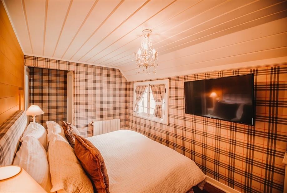 SUITE LUXO  FLORAL.jpg