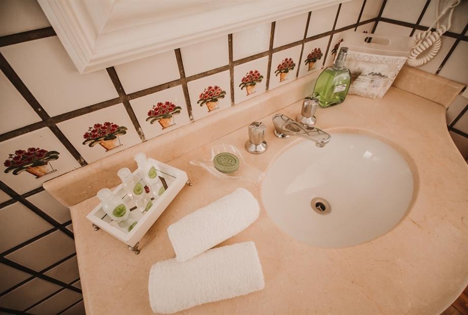 SUITE LUXO BORBOLETAS (8).jpg