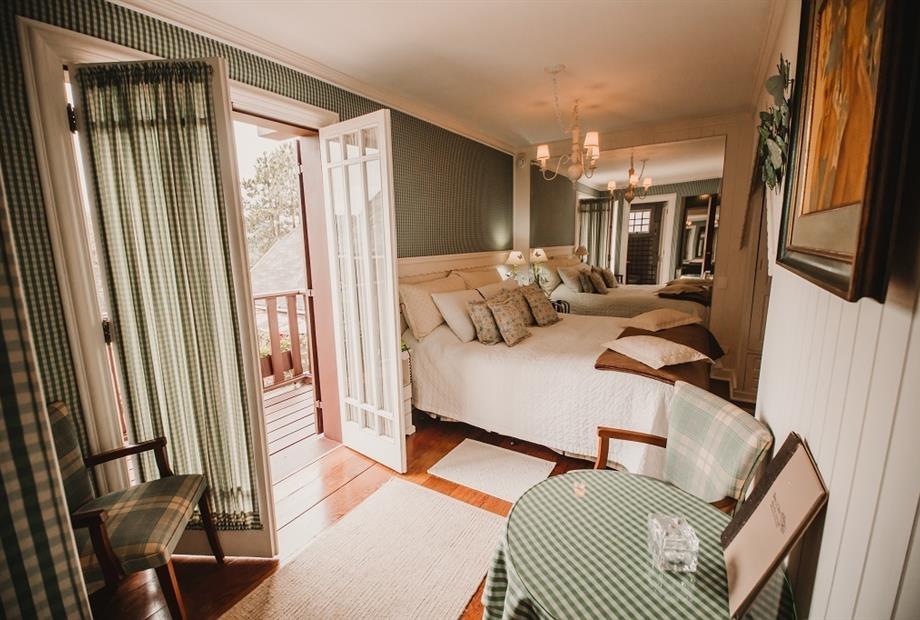 SUITE LUXO BORBOLETAS.jpg