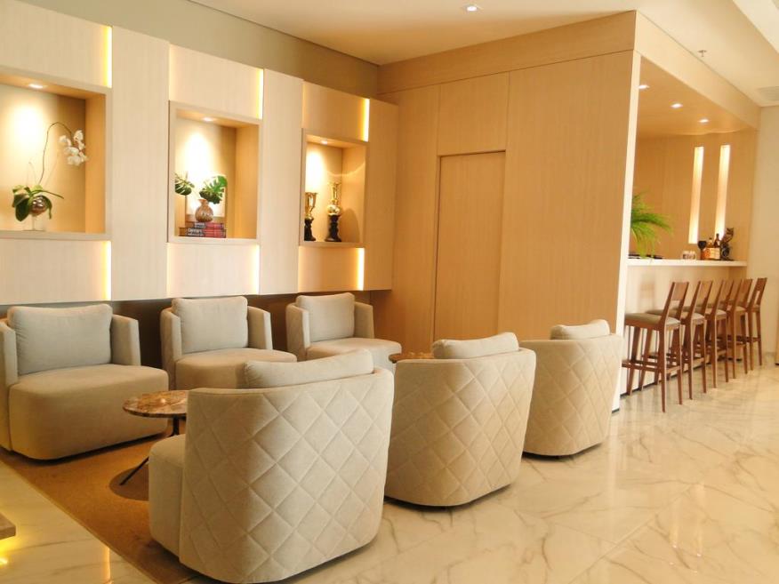 lobby bar.jpg