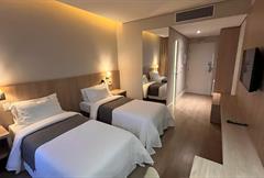 LUXO 02 CAMAS DE SOLTEIRO