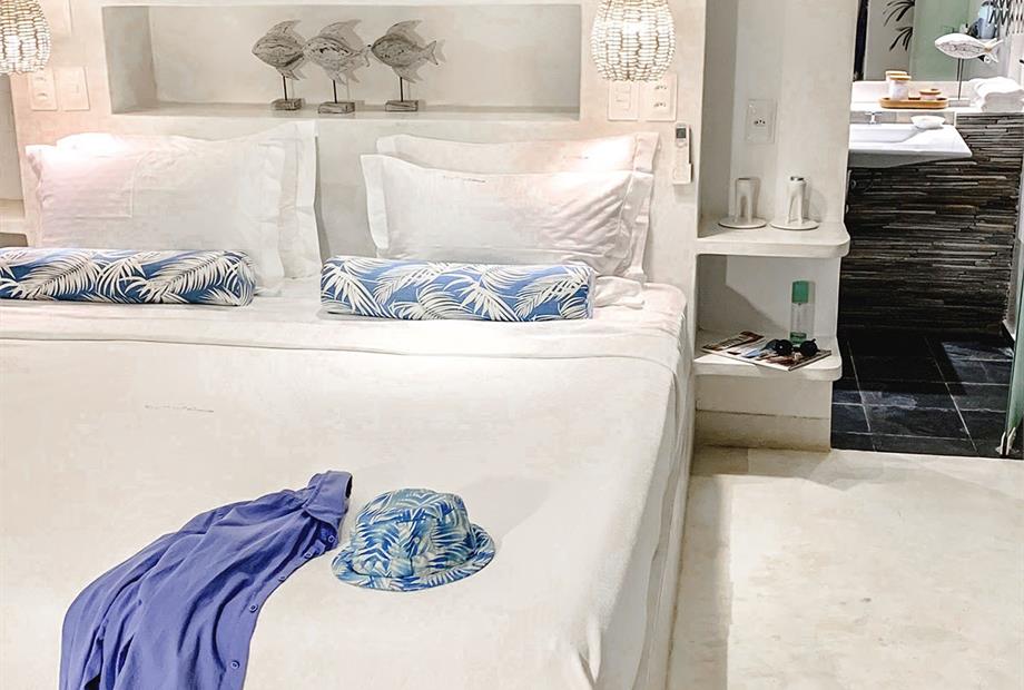 zumbi suite stand v1.jpg