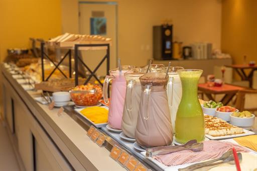 café da manhã _ hotel verano 9.jpg