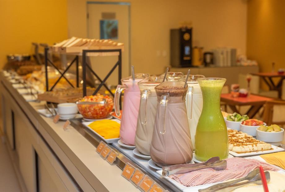 café da manhã _ hotel verano 9.jpg