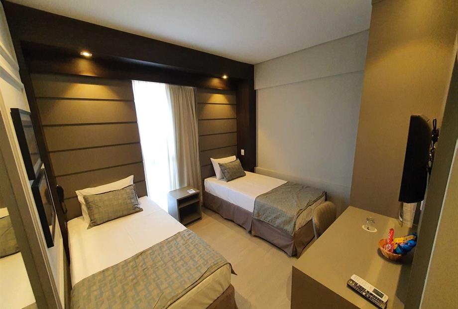 class solteiro ar (1)-min (1).jpg