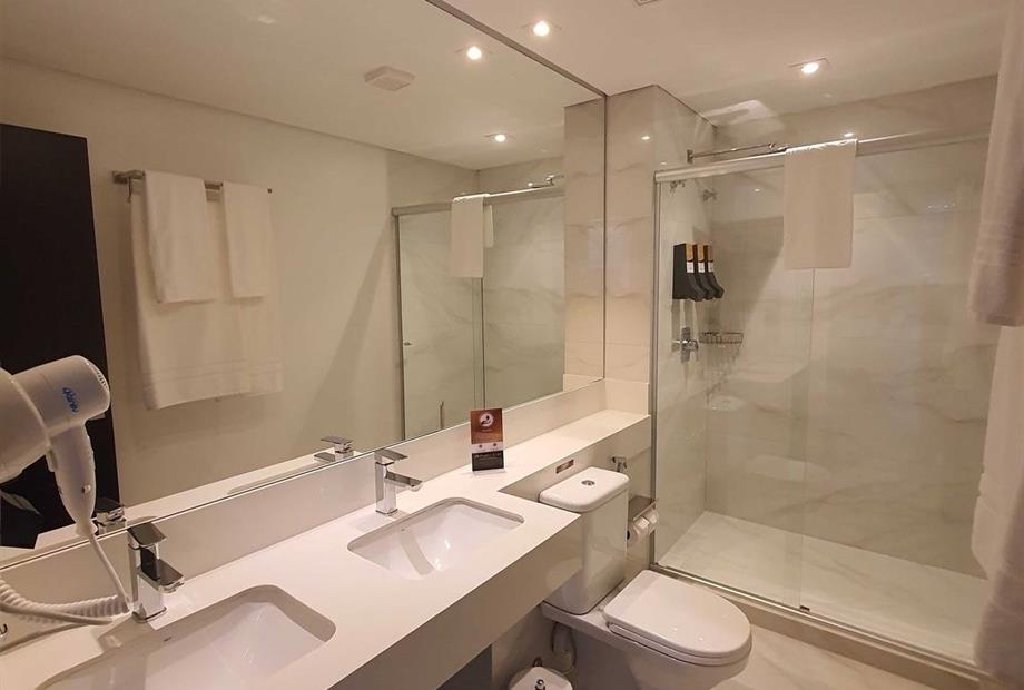 class luxo (4) (1).jpg