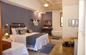 Suite Jasmim Com Banheira de Imersão do Hotel Fazenda Cachoeira da Furna