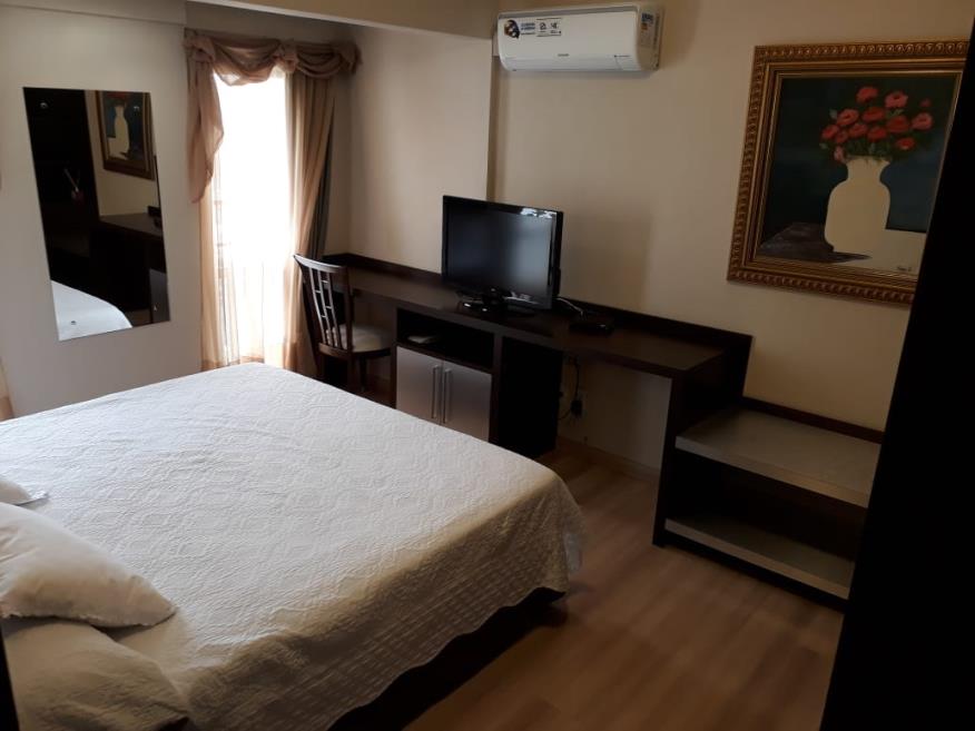 quarto suite 702.jpg