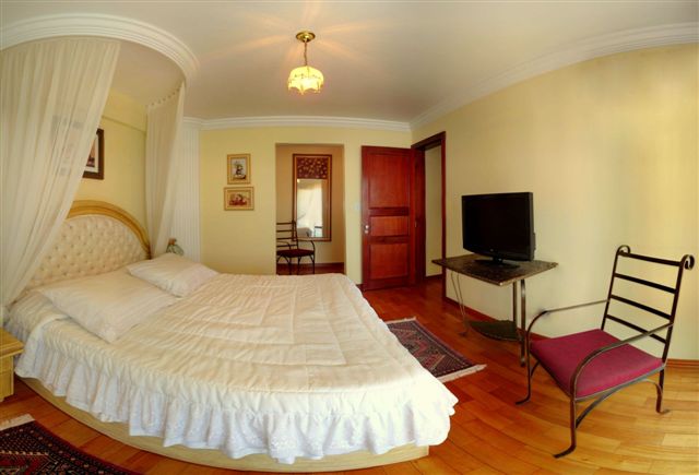 quarto suite 705.jpg