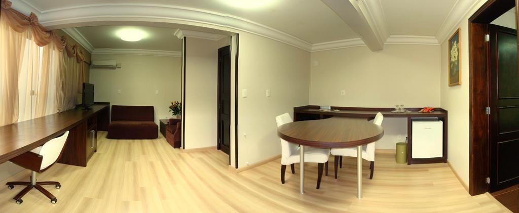 suite sala 704.jpg
