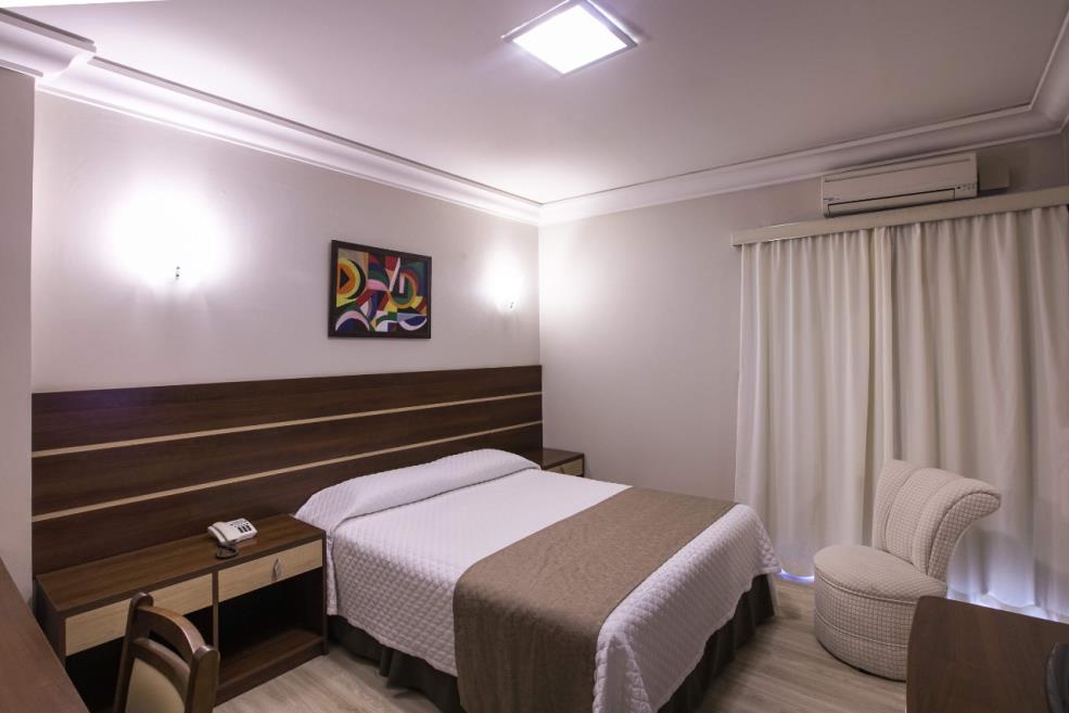 quarto luxo.jpg