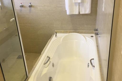 banheiro suite 700.jpg