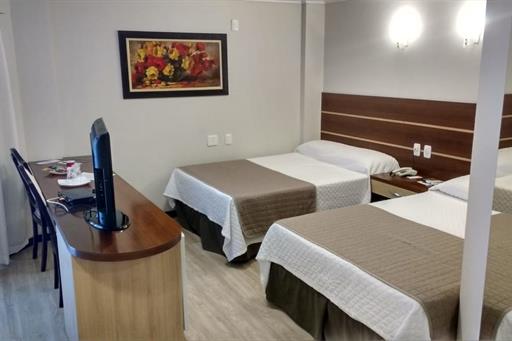 uh 401 quarto amplo.jpg