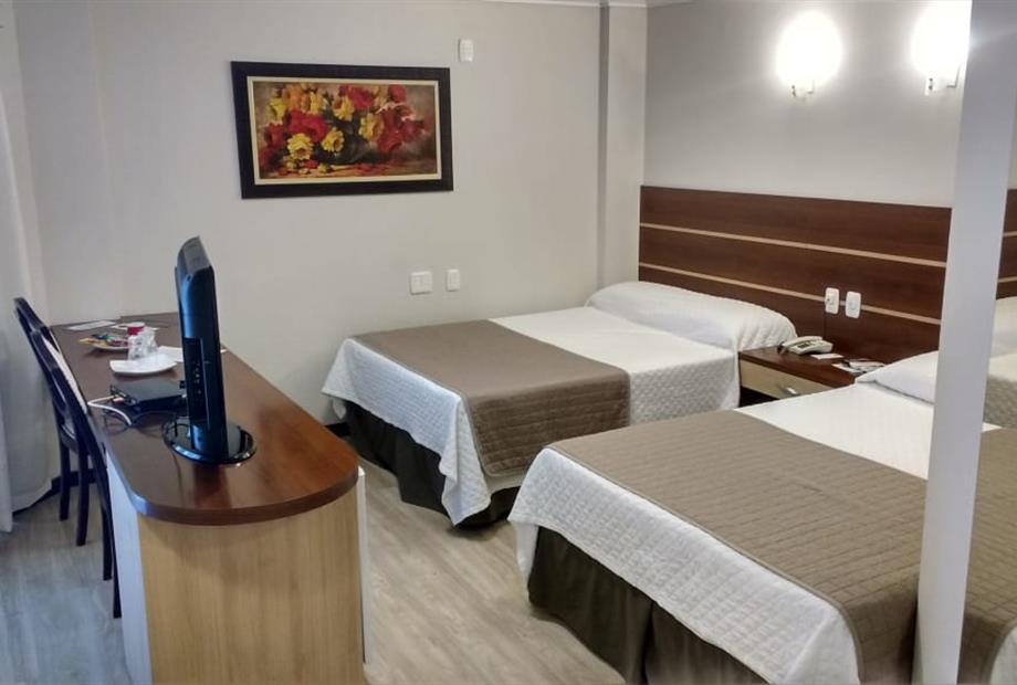 uh 401 quarto amplo.jpg