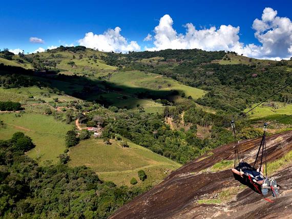 tirolesa - hotel fazenda parque dos sonhos.jpg