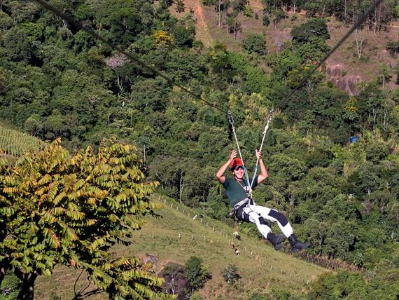 tirolesa -parque dos sonhos.jpg