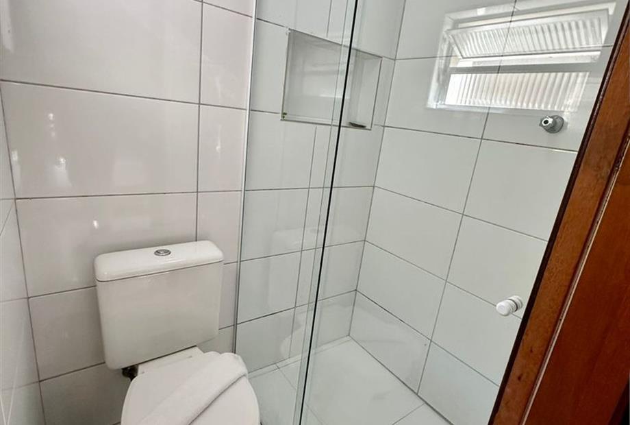 apto 08 banheiro.jpeg