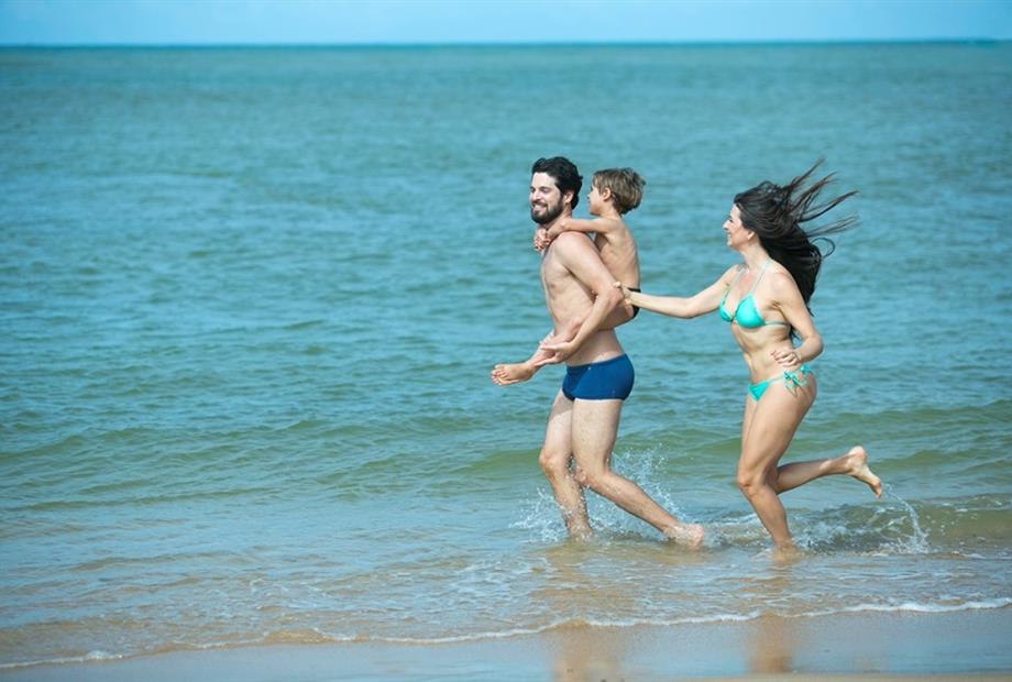 praia família 2 menor.jpg