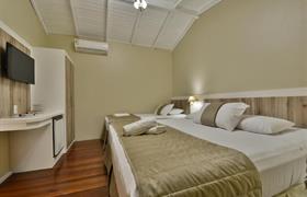 Triplo do Hotel Pequeno Bosque