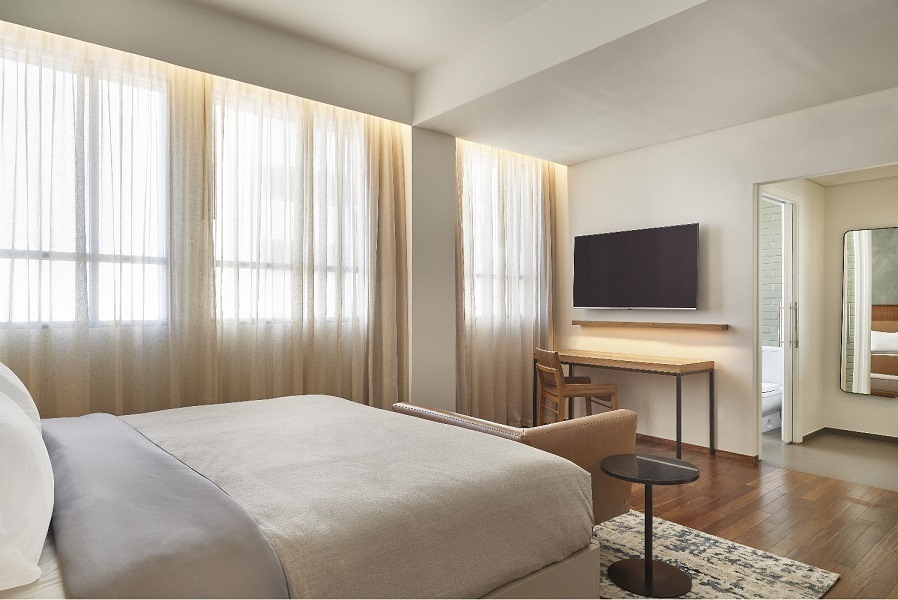 hilton_canopy_001.jpg