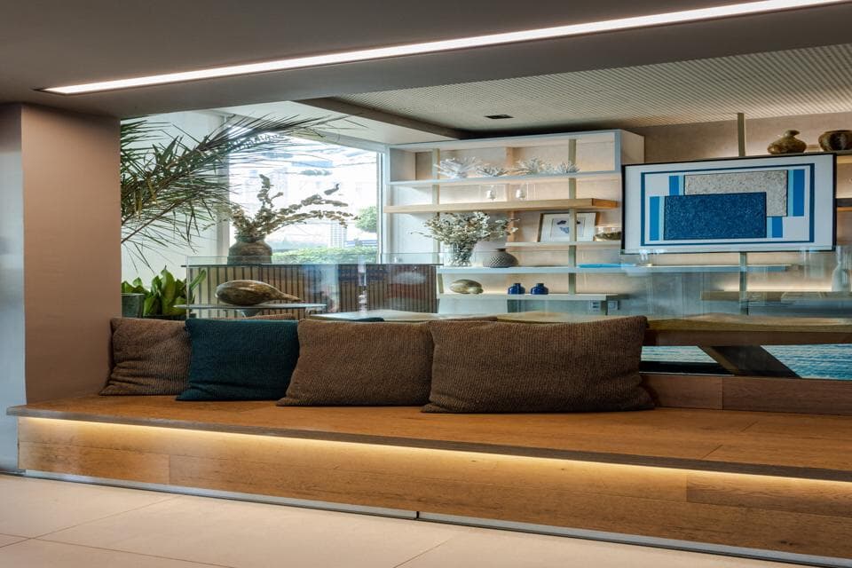 lobby 4.jpg