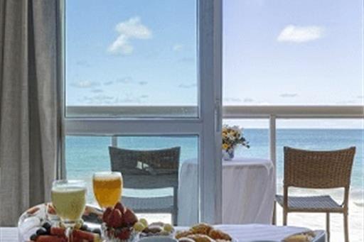 15-café da manhã no quarto.jpg