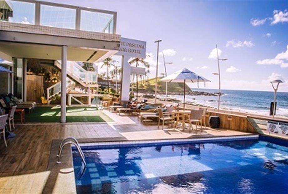 piscina vista mar - omnibees.jpg