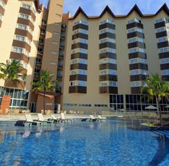 piscina collection.jpg