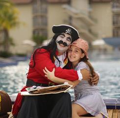 pirata e criança.jpg