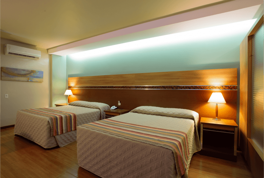 foto - omnibees - suite master - piscina 1.png