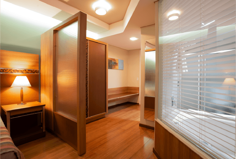 foto - omnibees - suite master - piscina 3.png