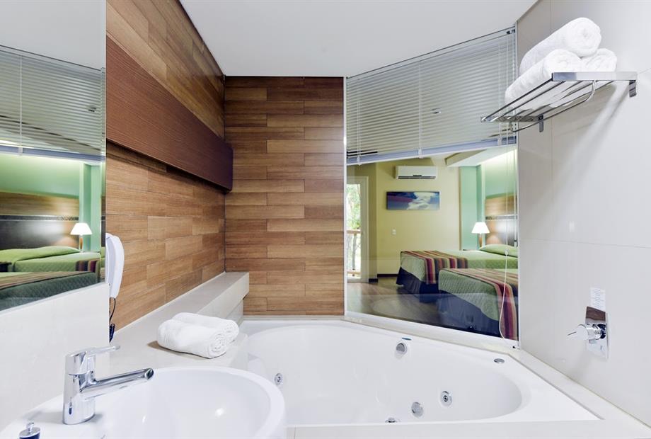 banheira suite master.jpg