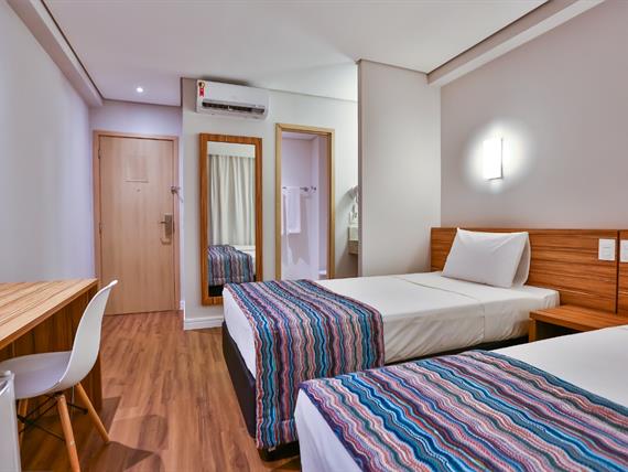 200a3f7a-b675-456d-8161-a6e43f871b7c (1).jpg