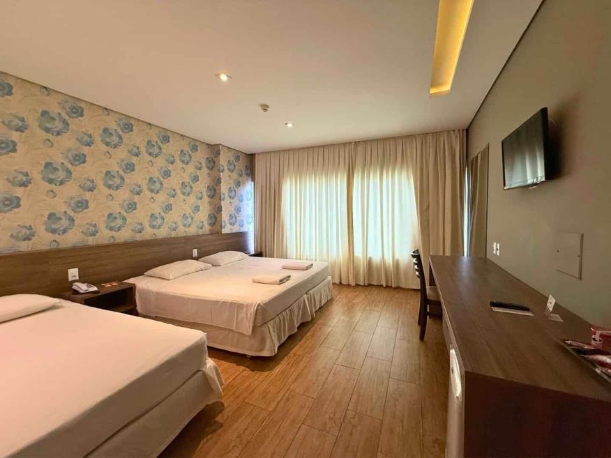 quarto triplo casal master (2).jpg